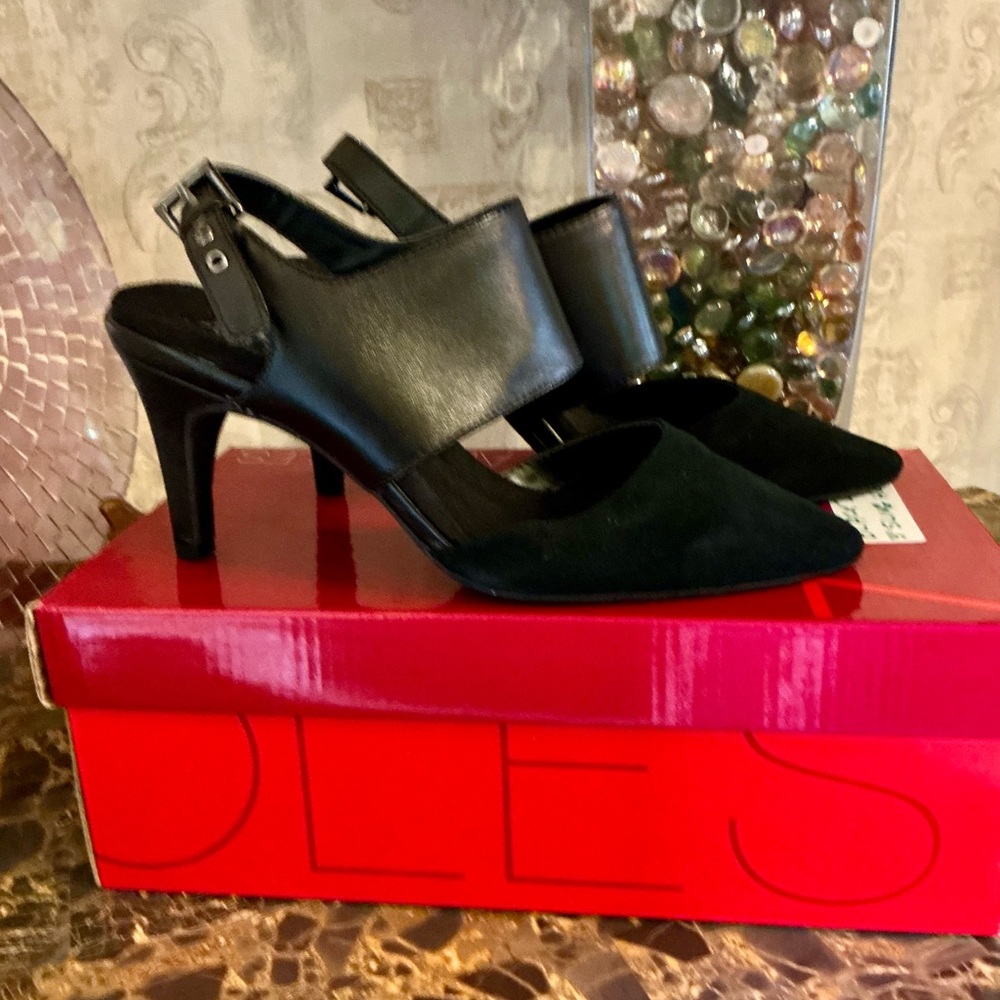 AEROSOLES Black Slingback Heels with Stiletto